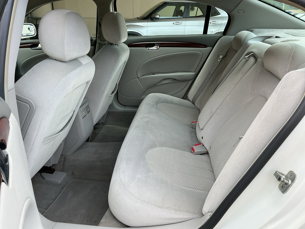 Used 2007 Buick Lucerne CX FWD image 9