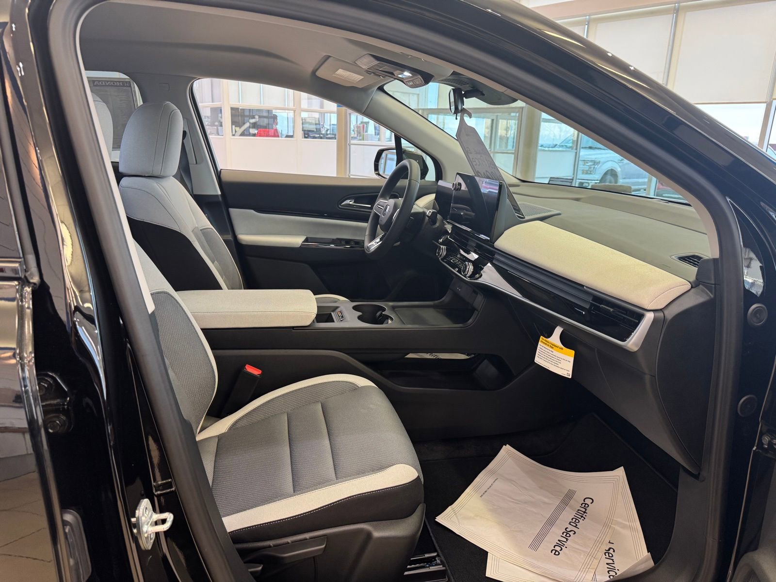 New 2025 Honda Prologue EX image 25