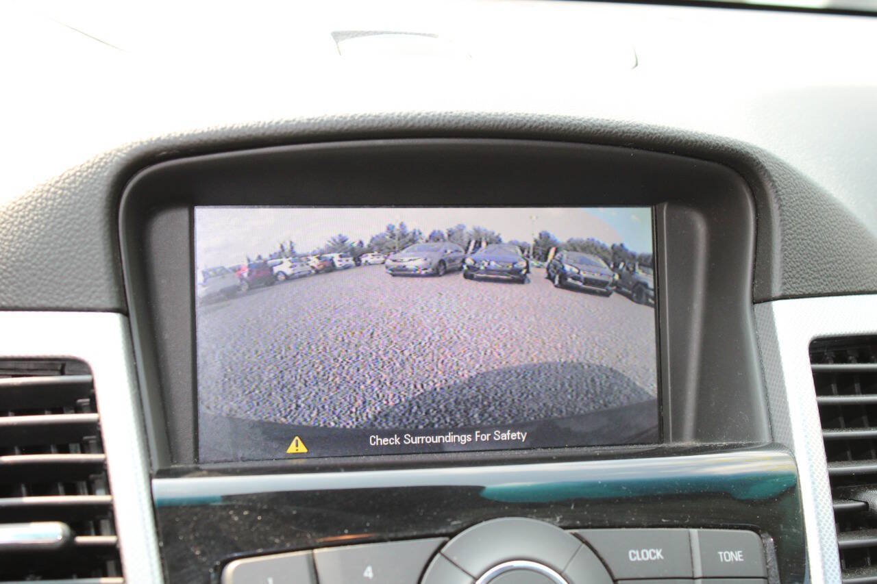 Used 2013 Chevrolet Cruze LTZ w/ Enhanced Safety Package FWD image 16