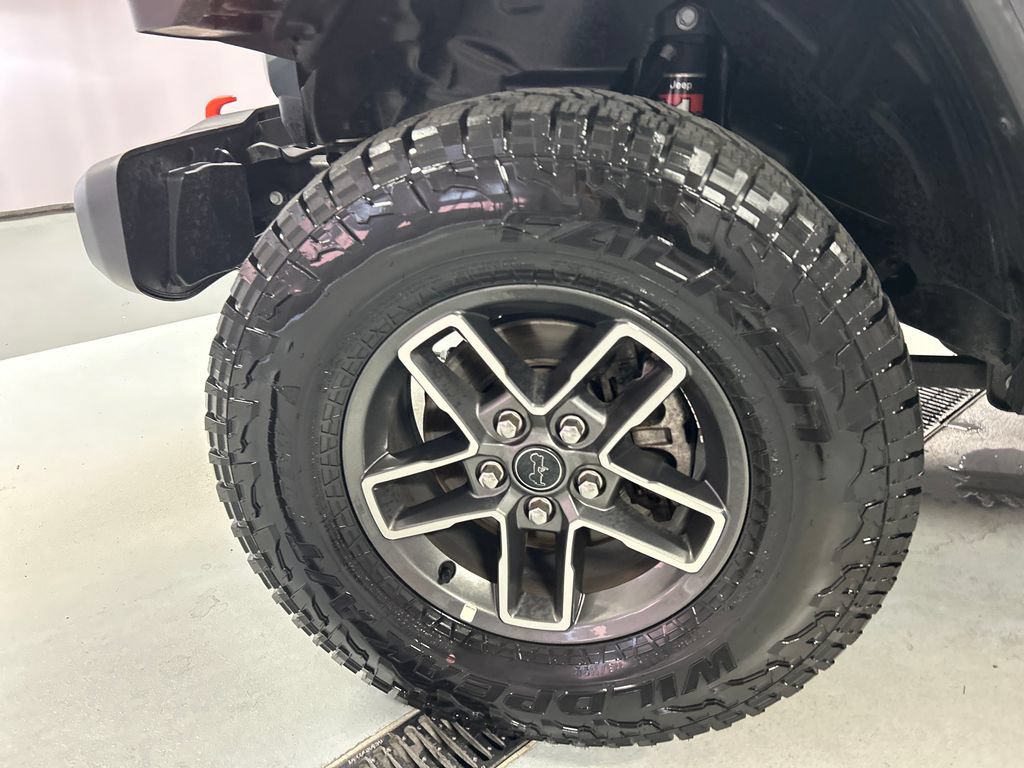 Used 2026 Jeep Gladiator Mojave AWD/4WD image 9