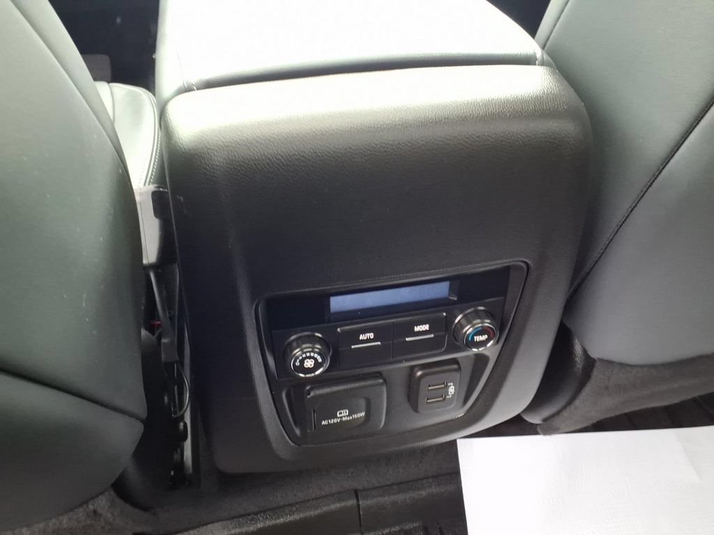 Used 2023 Buick Enclave Essence w/ Experience Buick Package AWD/4WD image 27