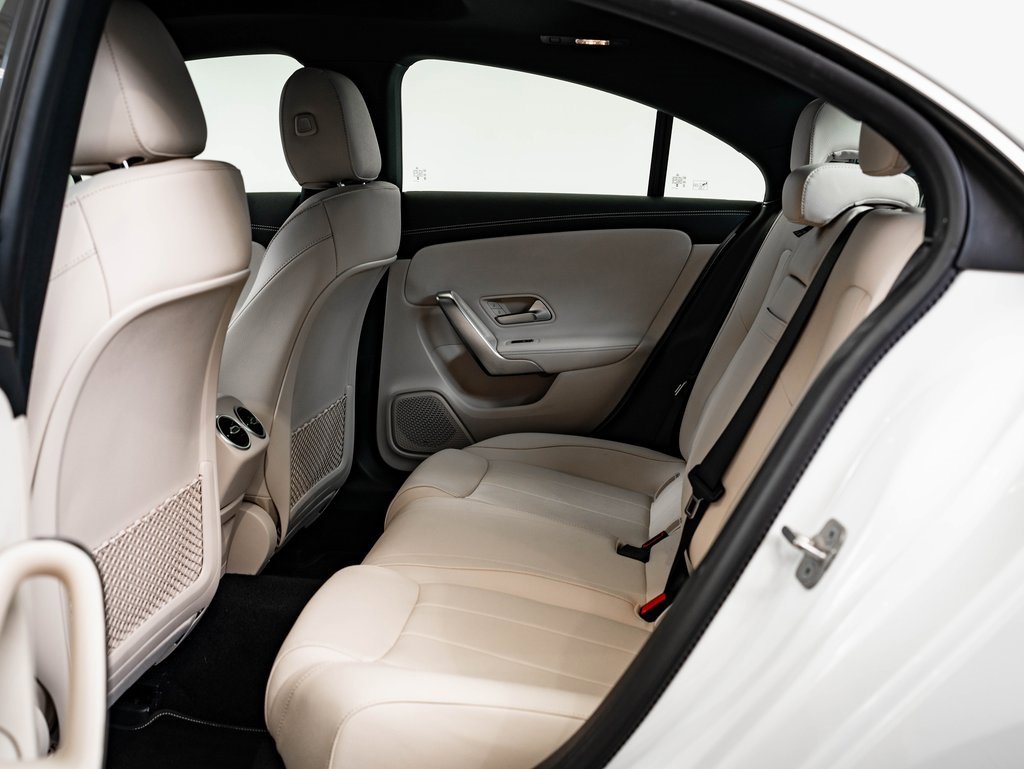 Certified 2025 Mercedes-Benz CLA 250 4MATIC image 41
