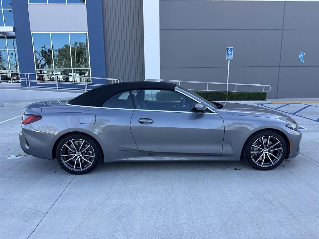 Used 2025 BMW 430i Convertible image 2