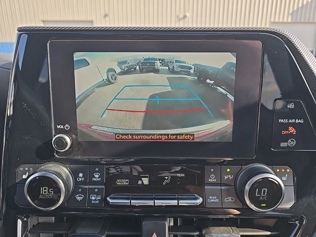 Used 2023 Toyota Highlander L image 24