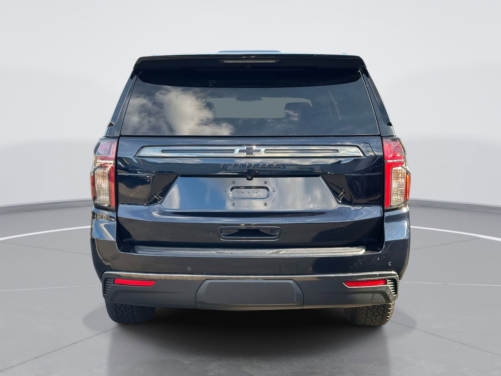 Used 2022 Chevrolet Tahoe Z71 w/ Luxury Package image 6