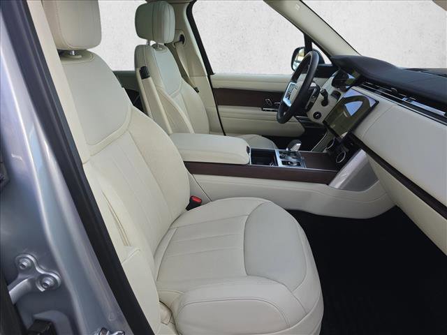 Certified 2023 Land Rover Range Rover SE image 10