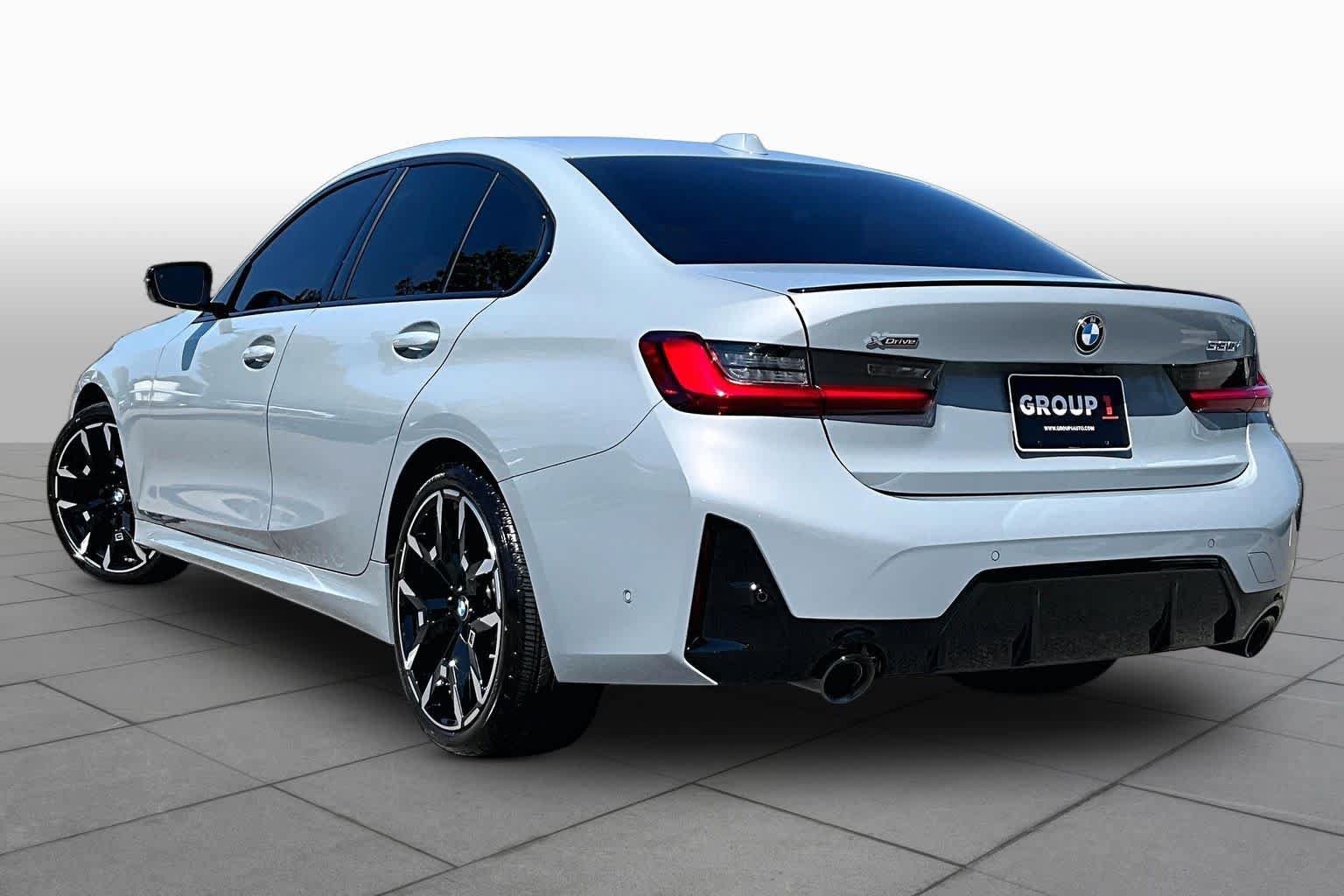 Used 2026 BMW 330i xDrive Sedan w/ M Sport Package AWD/4WD image 11