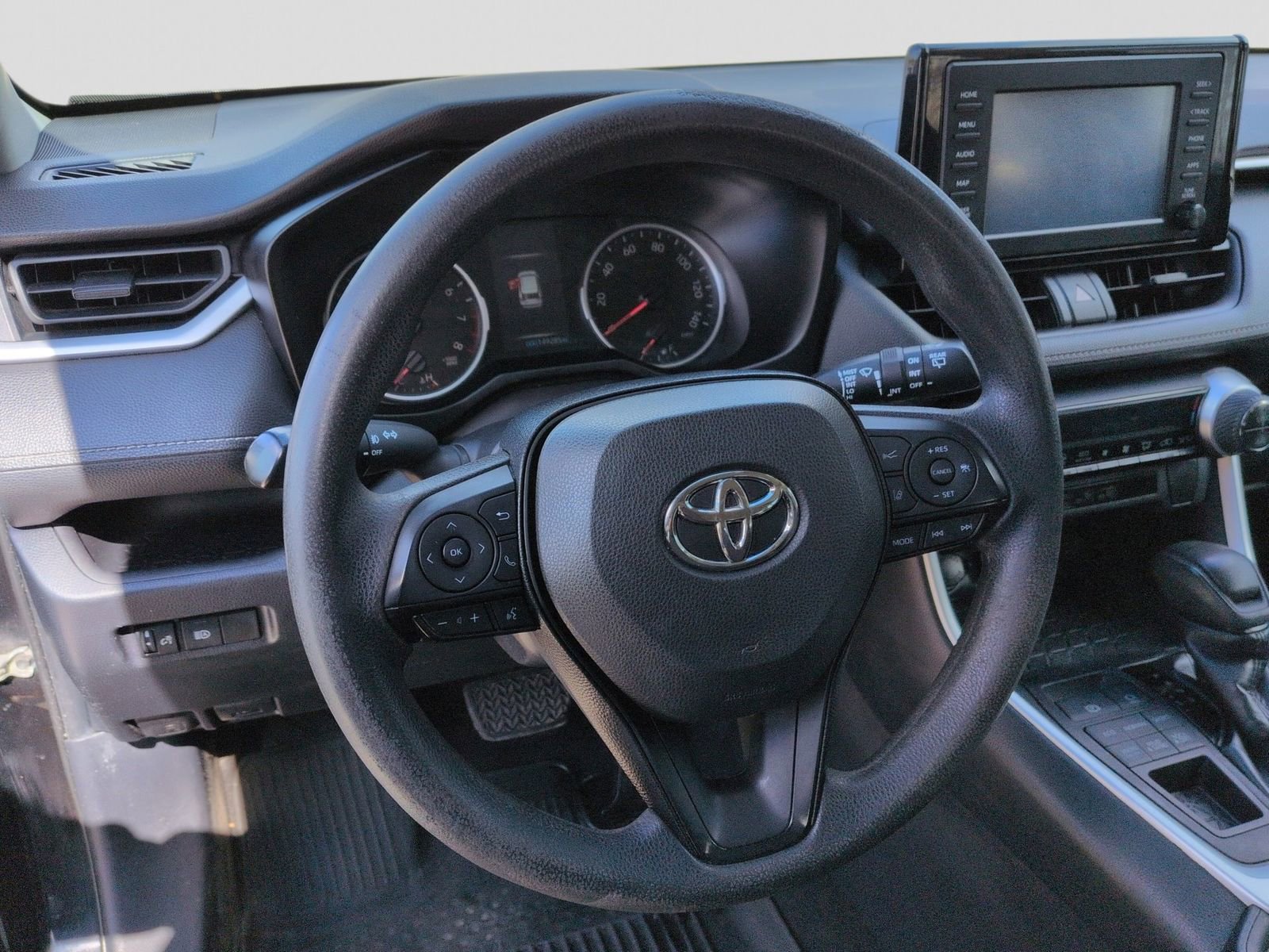 Used 2019 Toyota RAV4 XLE image 25