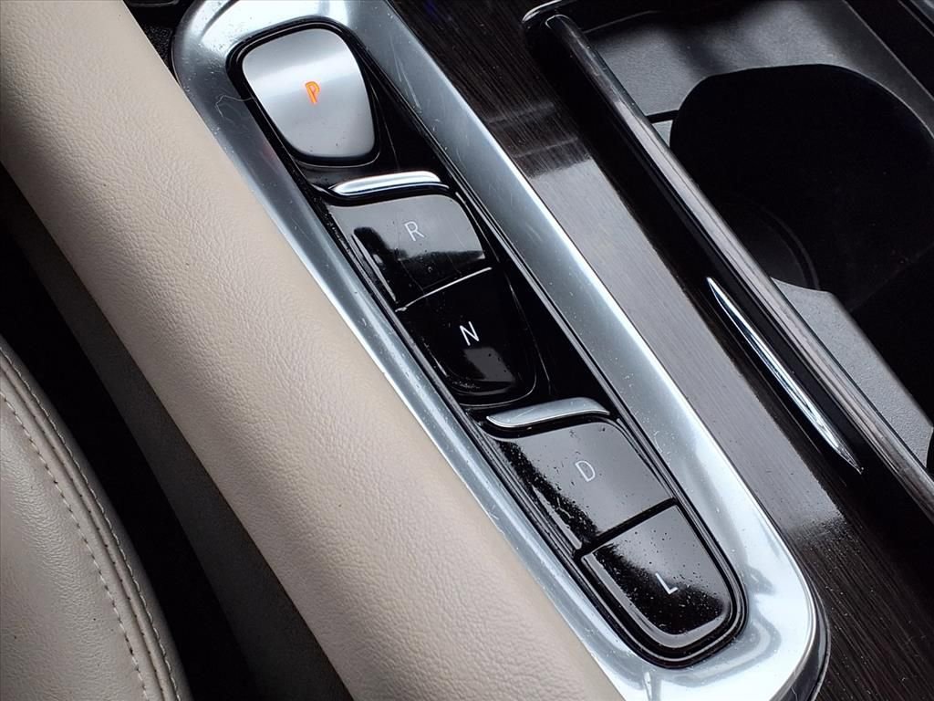 Used 2023 Buick Enclave Premium w/ Experience Buick Package image 15