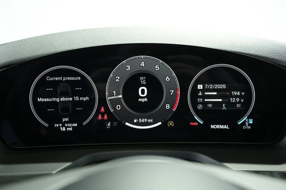 New 2025 Porsche Panamera 4 image 14