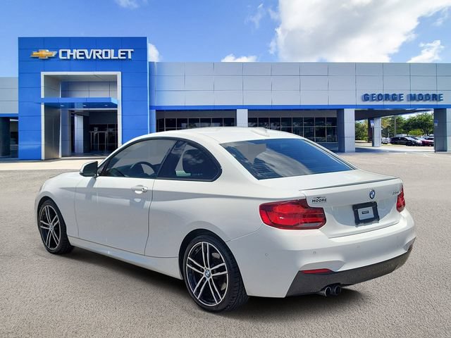 Used 2020 BMW 230i Coupe w/ M Sport Package RWD image 3