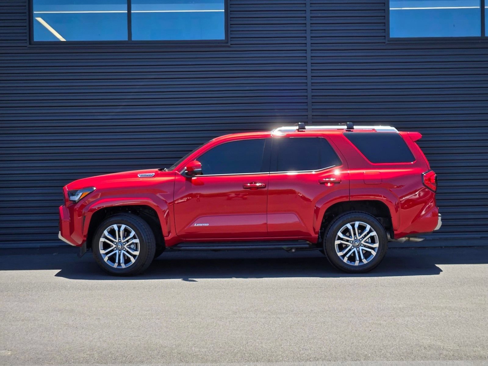 Used 2026 Toyota 4Runner Limited AWD/4WD image 4