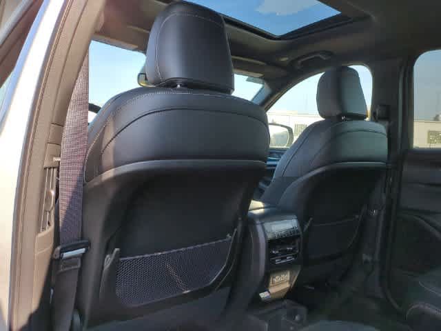 Certified 2024 Jeep Grand Cherokee L Altitude AWD/4WD image 19