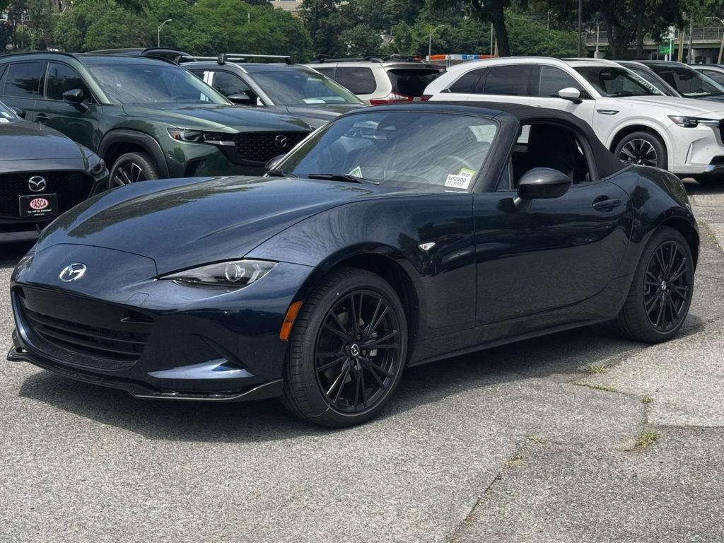 New 2026 MAZDA MX-5 Miata Club w/ Weather Package RWD image 2