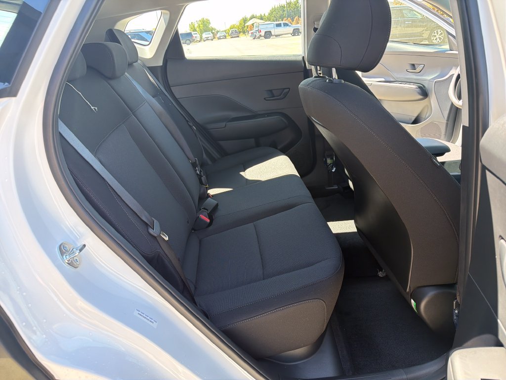 New 2027 Hyundai Kona SE FWD image 34