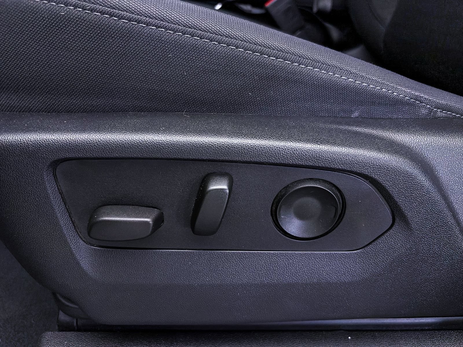Used 2024 Chevrolet Silverado 1500 Custom AWD/4WD image 19