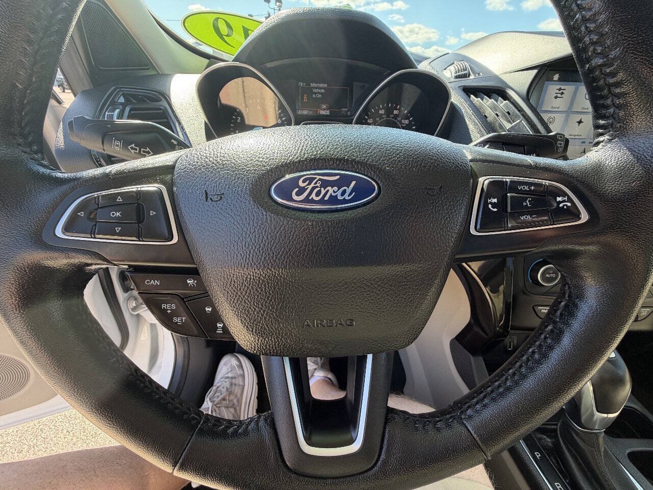 Used 2019 Ford Escape Titanium AWD/4WD image 20