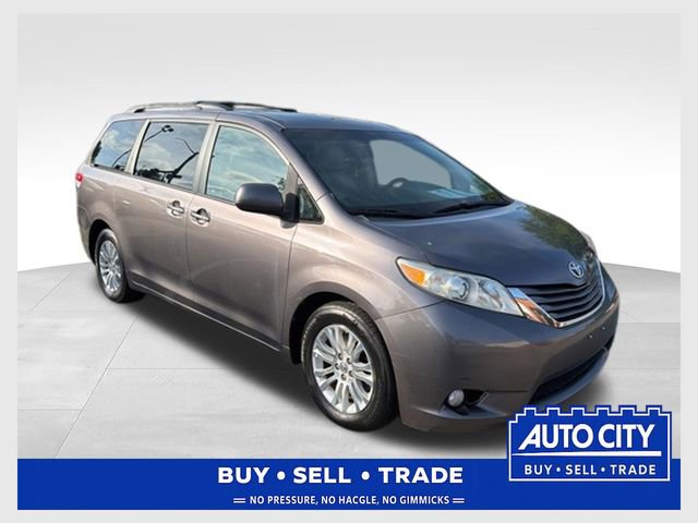 Used 2011 Toyota Sienna XLE w/ Premium Pkg FWD image 1