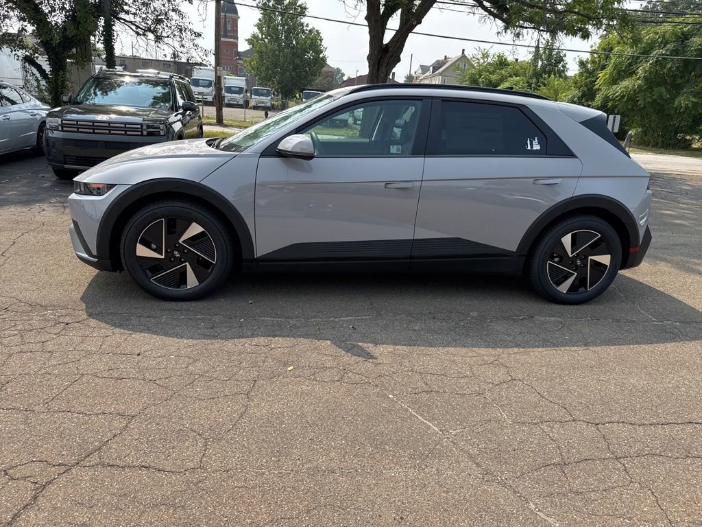 New 2025 Hyundai Ioniq 5 SEL image 4