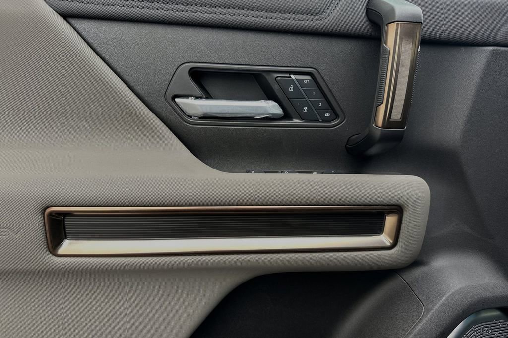 New 2025 GMC Hummer EV 3X w/ Battery Pack, 24 Module Pack image 9