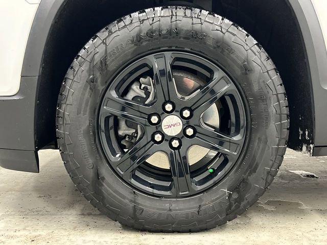 Certified 2023 GMC Acadia AT4 w/ Technology Package image 34