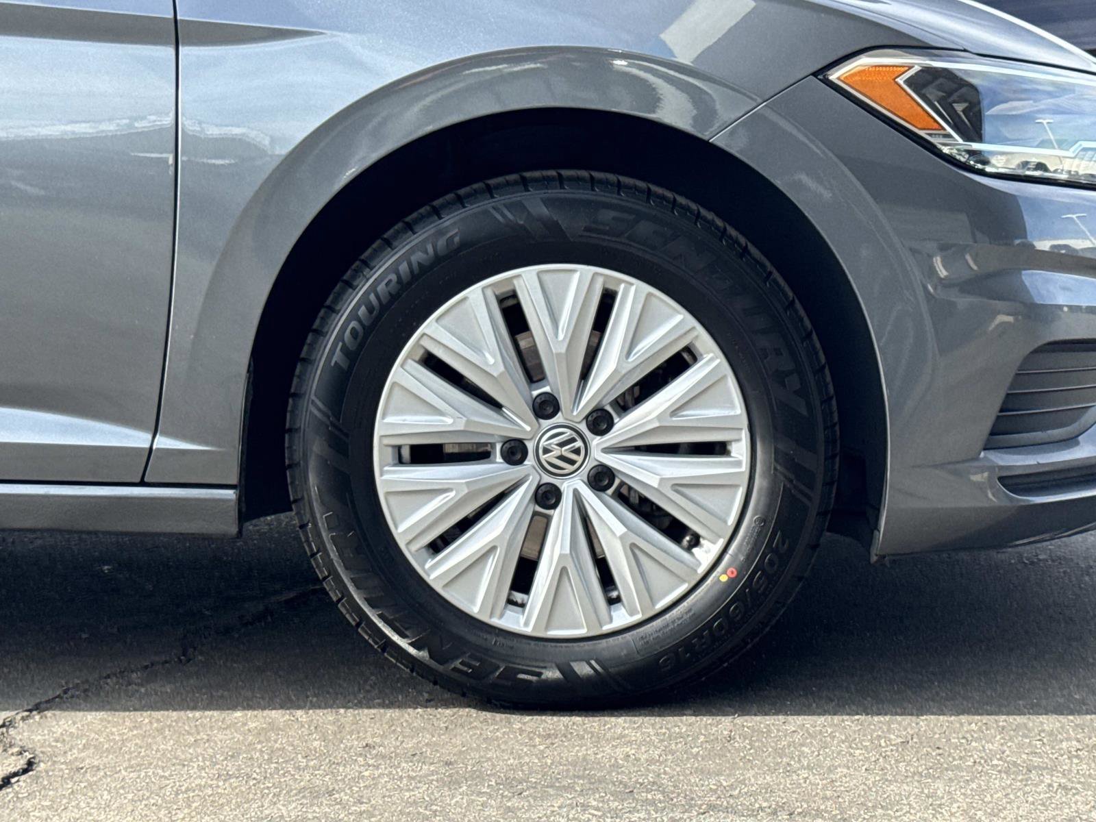 Used 2019 Volkswagen Jetta S w/ Driver Assistance Package image 30