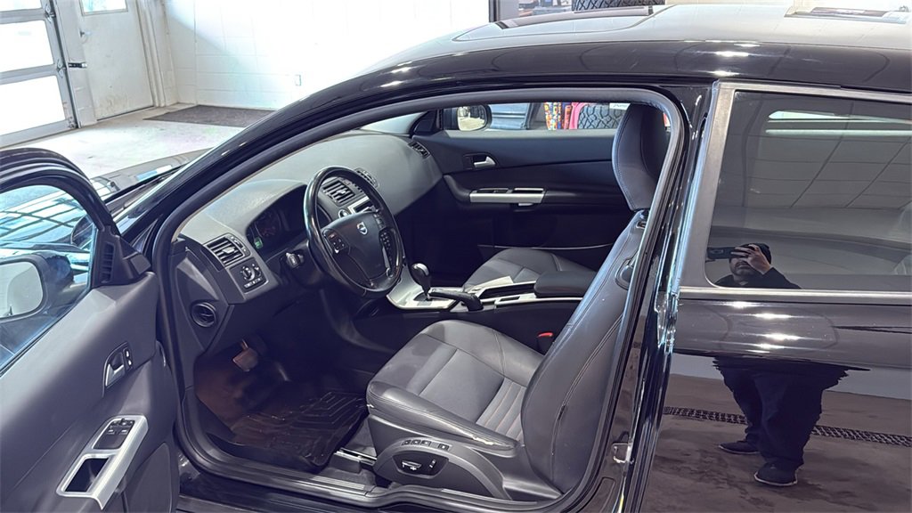 Used 2011 Volvo C30 T5 w/ Preferred Pkg image 16