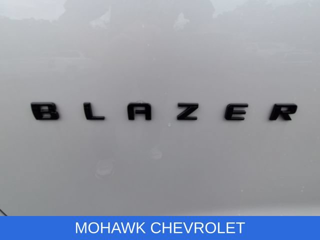Certified 2025 Chevrolet Blazer LT w/ Sound & Technology Package AWD/4WD image 33