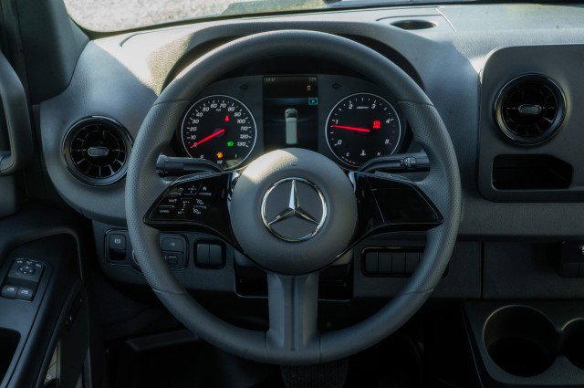 New 2025 Mercedes-Benz Sprinter 2500 image 18