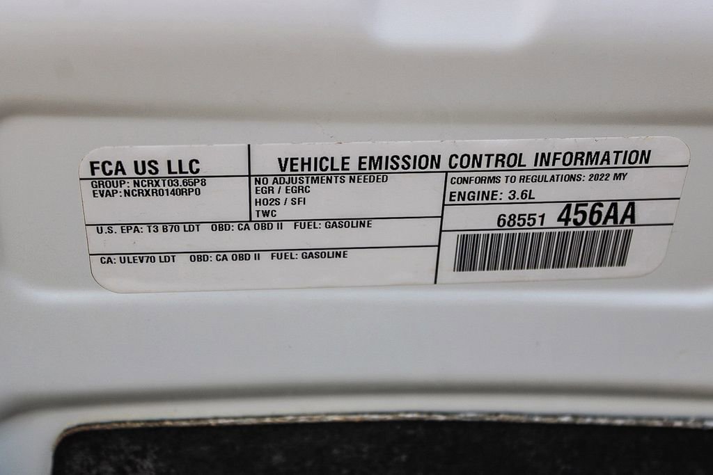 Used 2022 Chrysler Pacifica Touring-L image 27