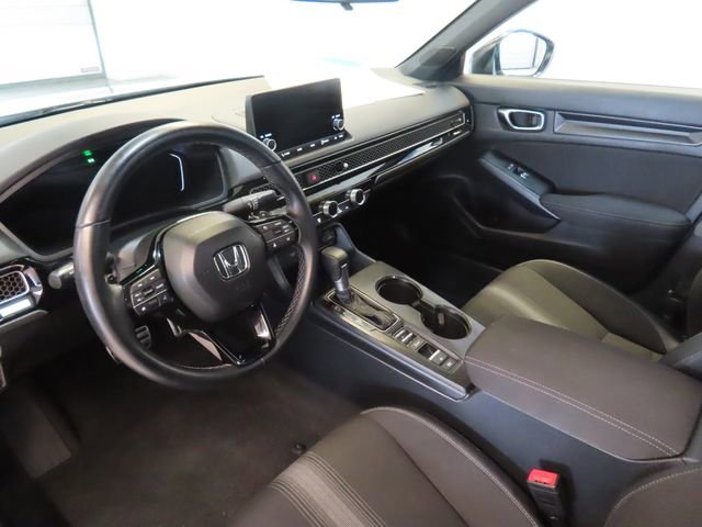 Used 2025 Honda Civic Sport image 4
