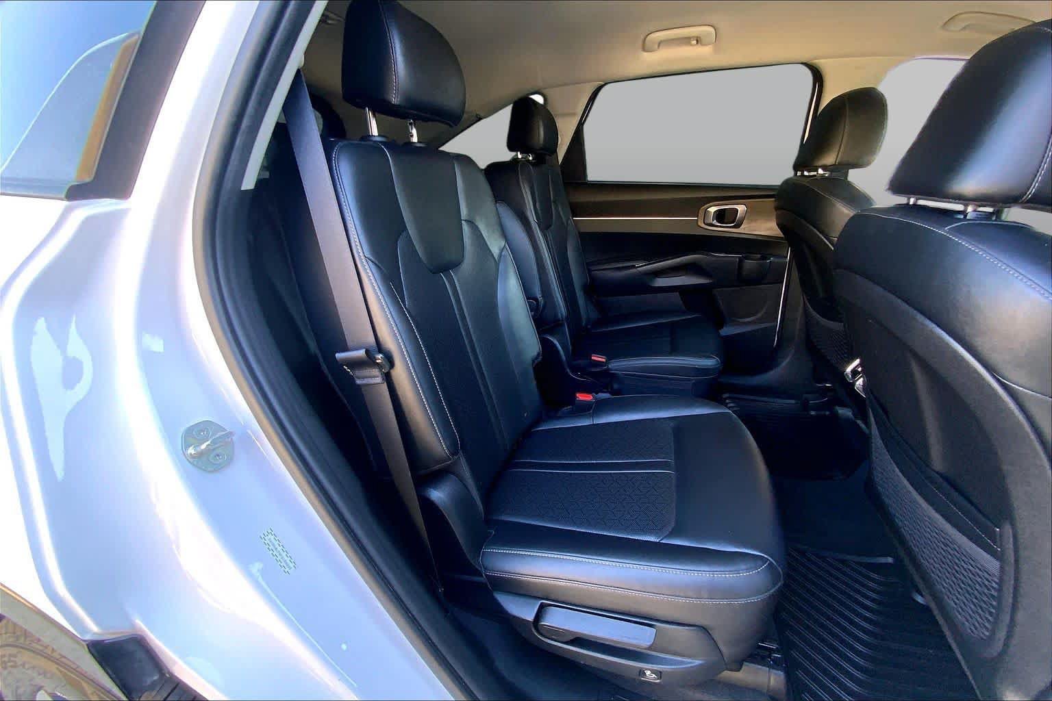 Used 2023 Kia Sorento EX FWD image 20