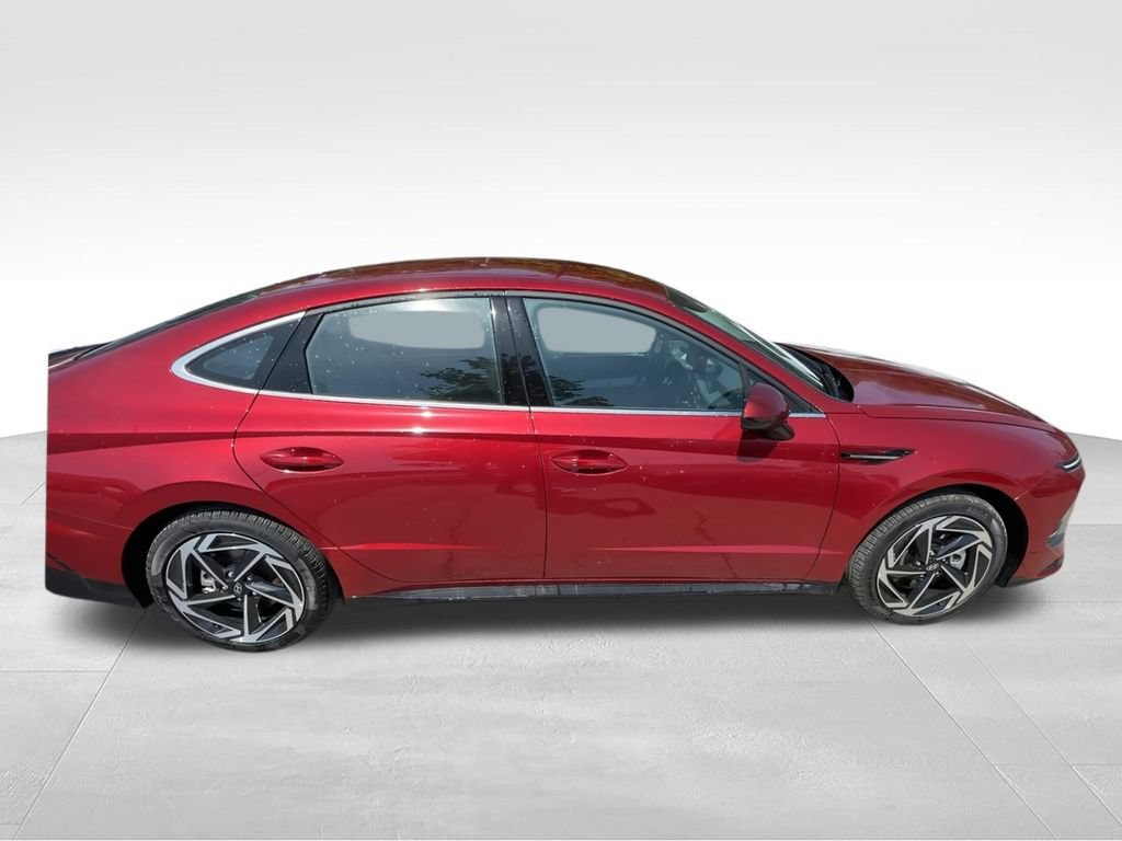 New 2026 Hyundai Sonata SEL FWD image 9