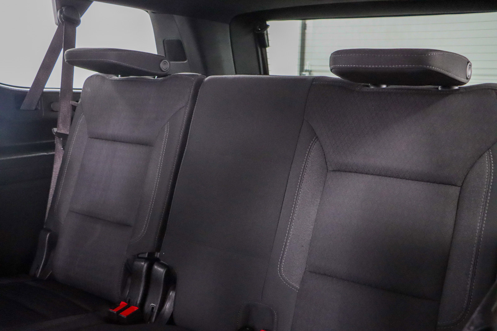 Used 2022 GMC Yukon XL SLE image 27