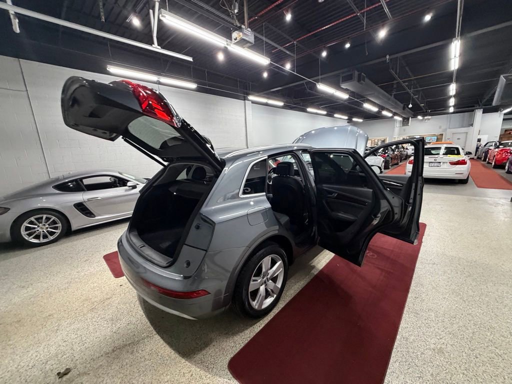 Used 2019 Audi Q5 3.0T Premium Plus w/ Premium Plus Package AWD/4WD image 55