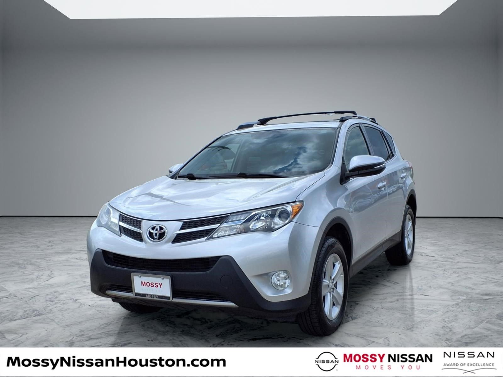 Used 2013 Toyota RAV4 XLE image 4
