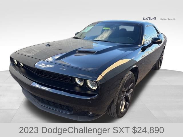 Used 2023 Dodge Challenger SXT w/ Blacktop Package image 4