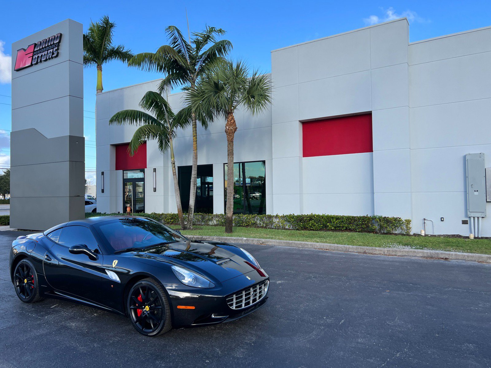 Used 2013 Ferrari California RWD image 49