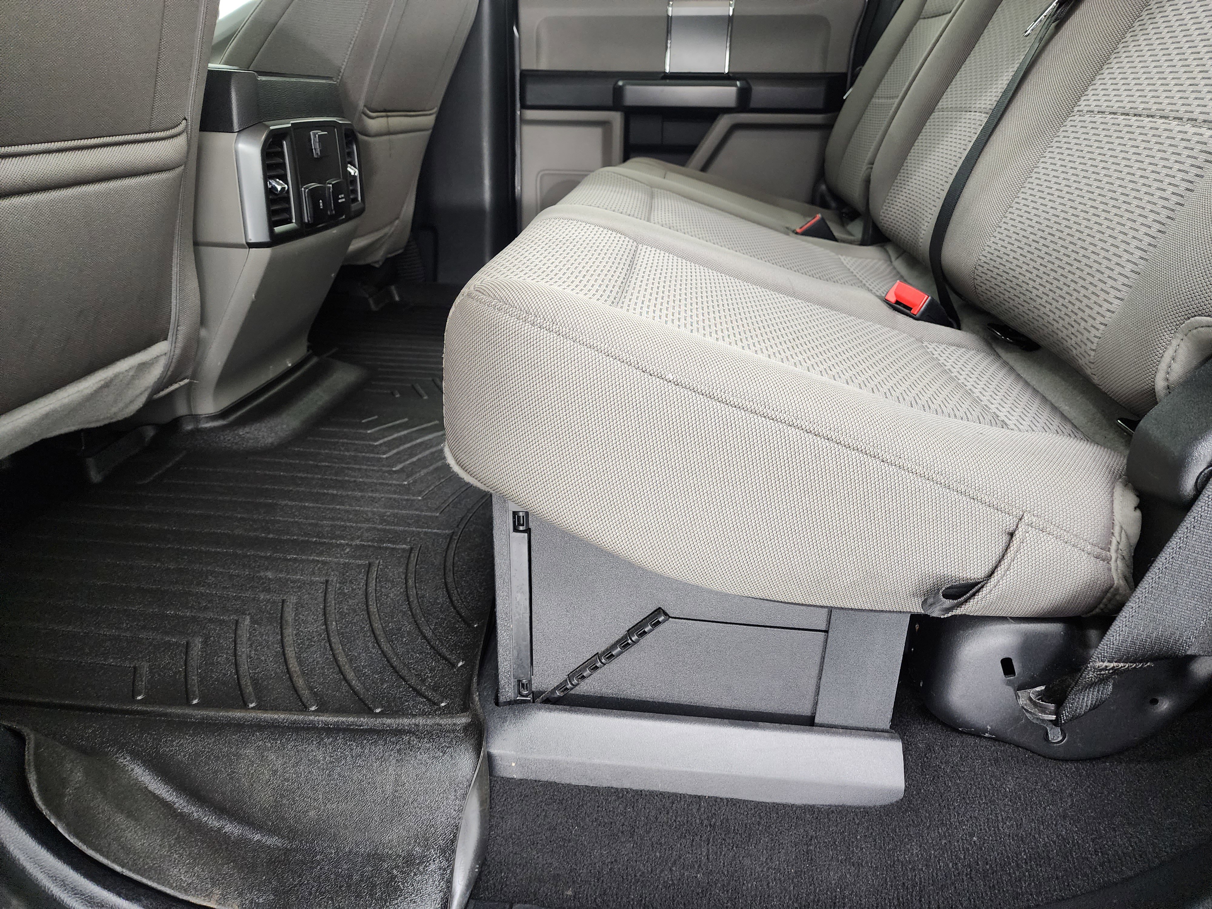 Used 2021 Ford F250 XLT w/ XLT Premium Package AWD/4WD image 41