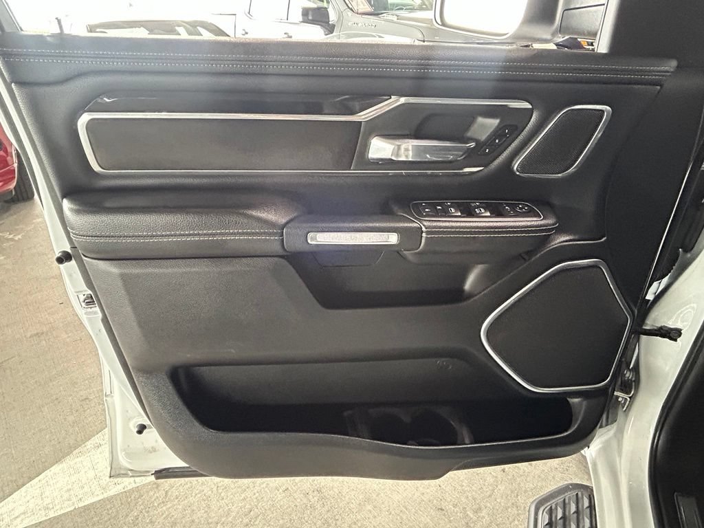 Used 2021 RAM 1500 Laramie AWD/4WD image 18