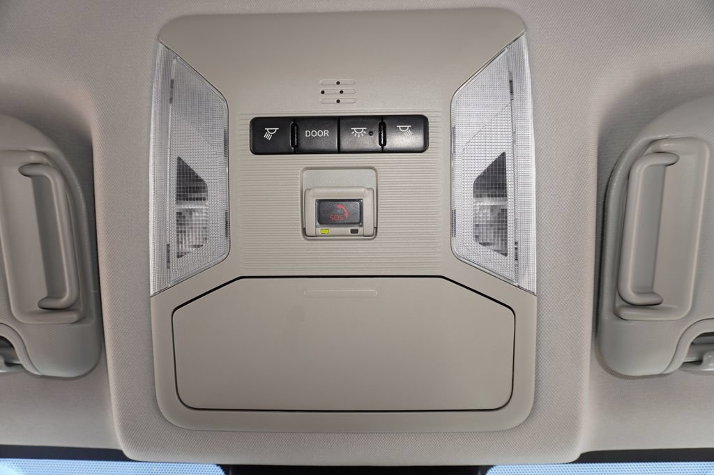 Used 2021 Toyota RAV4 XLE FWD image 20