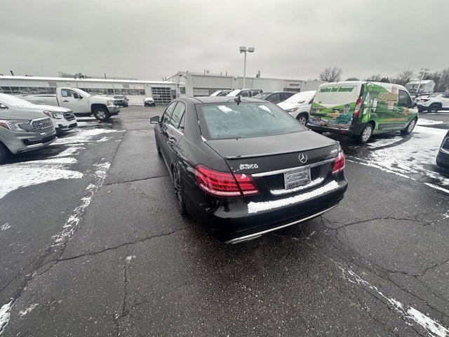Used 2014 Mercedes-Benz E 350 4MATIC Sedan image 3