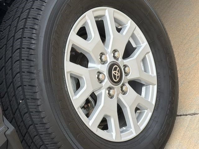 Used 2024 Toyota Tacoma SR5 RWD image 8