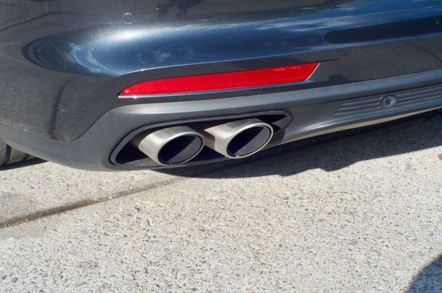 Used 2018 Porsche Panamera 4S AWD/4WD image 9