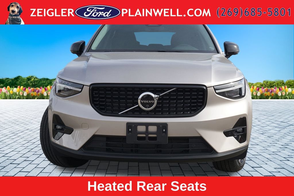 Used 2024 Volvo XC40 B5 Plus w/ Protection Package Premier AWD/4WD image 8