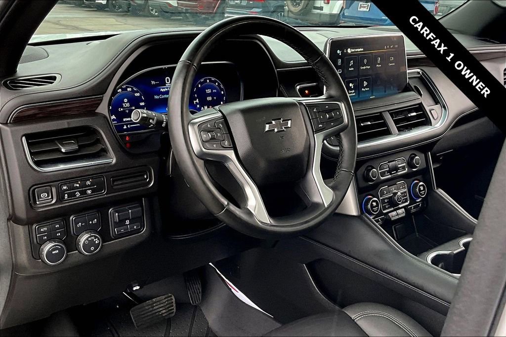 Used 2024 Chevrolet Suburban Z71 w/ Luxury Package AWD/4WD image 16