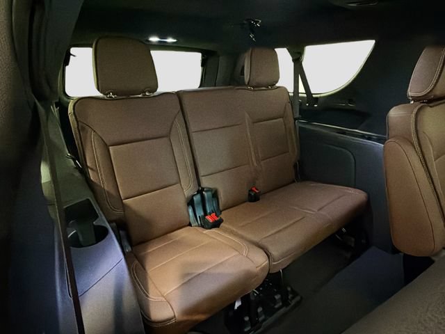 New 2026 Chevrolet Suburban High Country AWD/4WD image 26
