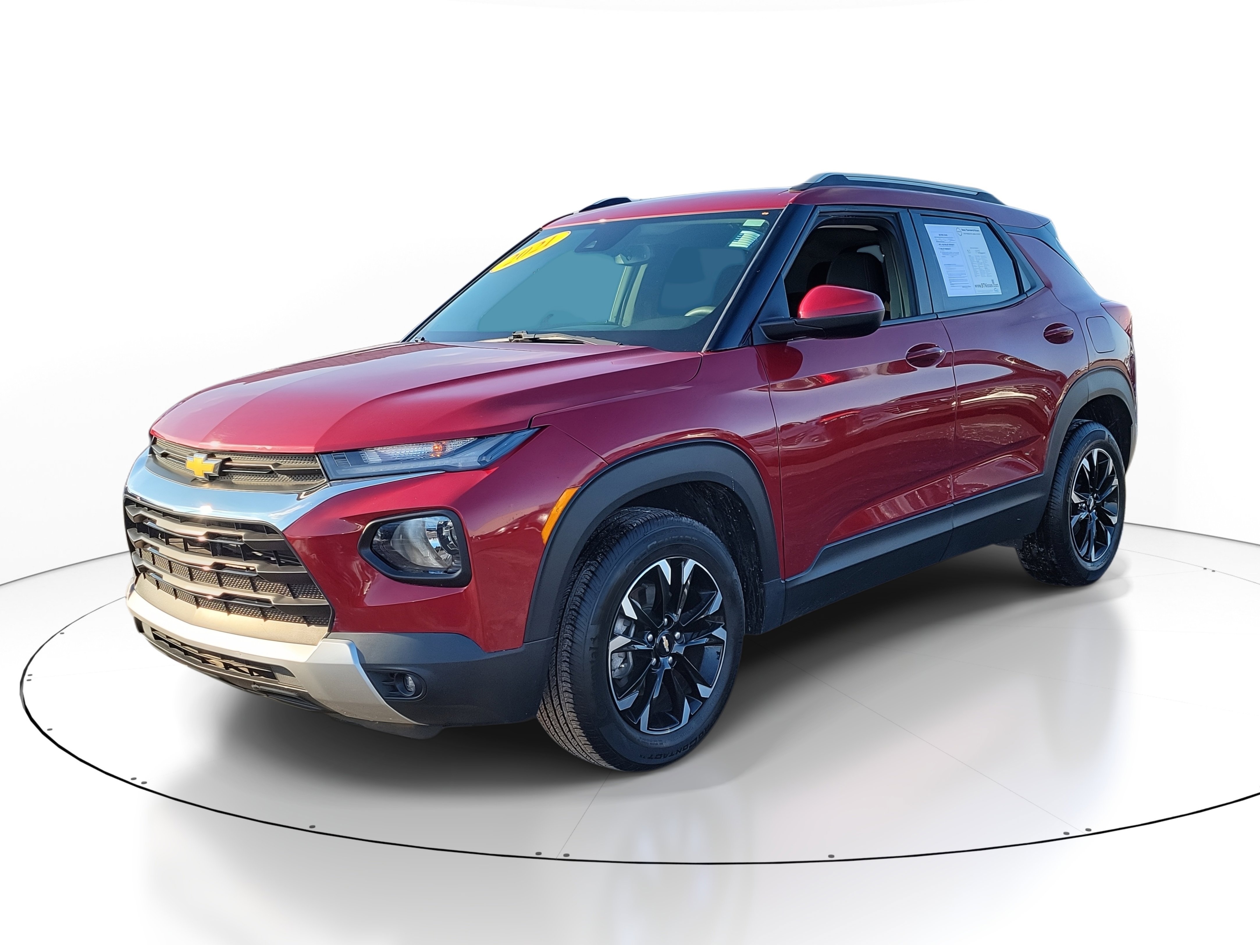 Used 2021 Chevrolet TrailBlazer LT w/ Convenience Package image 2