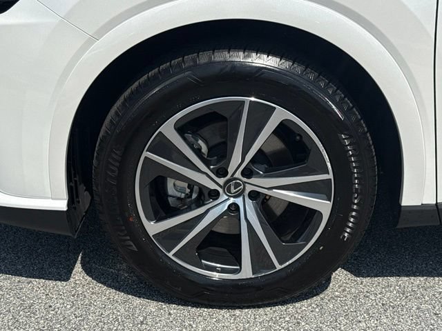 Used 2025 Lexus RX 350 Premium w/ Accessory Package (Z1) FWD image 12