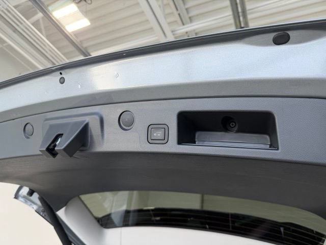 Used 2026 GMC Terrain Denali w/ LPO, Floor Liner Package AWD/4WD image 30